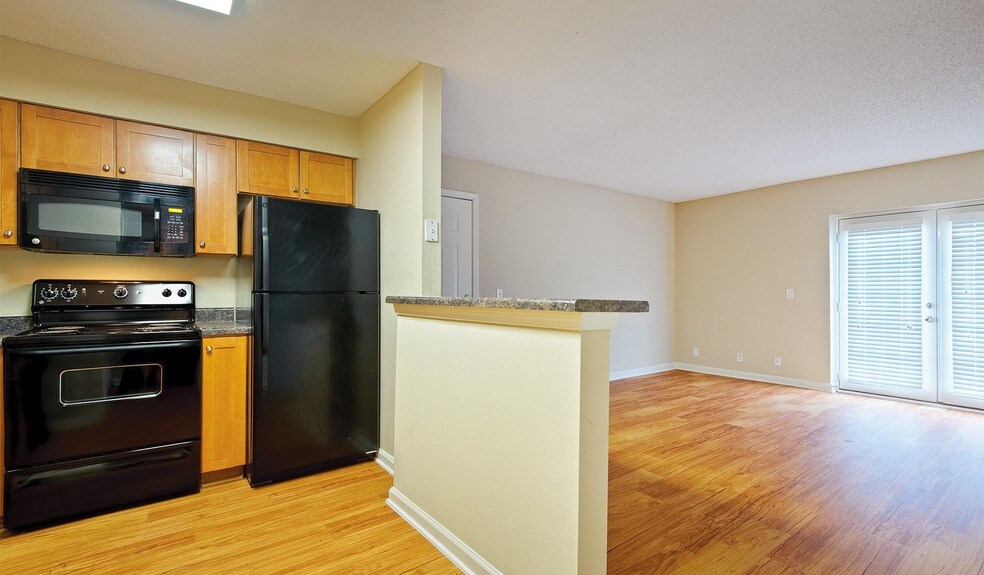 865 Bellevue Apartments Rentals Nashville, TN