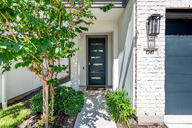 Foto del edificio - 1747 Ojeman Spring Ln