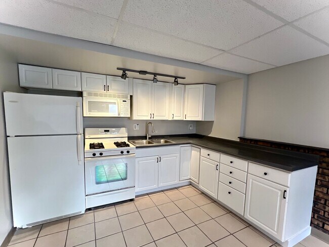 Foto del edificio - 312 S Lodge Ln