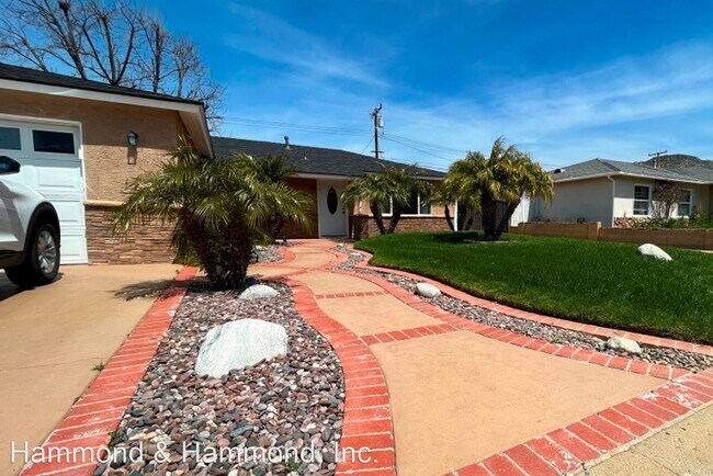 Foto del edificio - 3 br, 2 bath House - 6271 Marsha Ave.