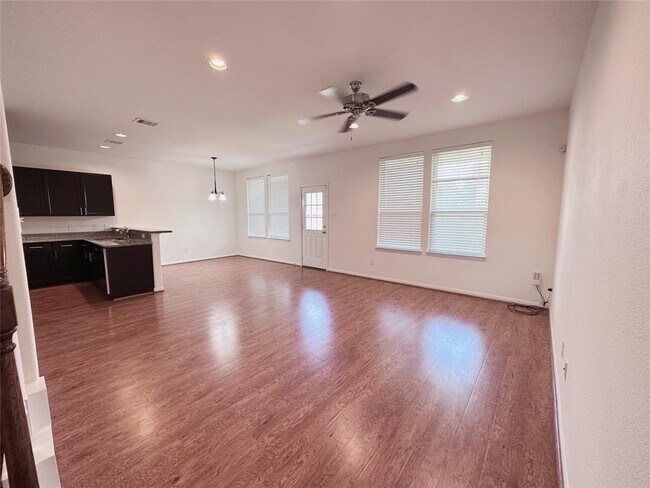 Foto del edificio - 17018 Wilthorne Gardens Ct