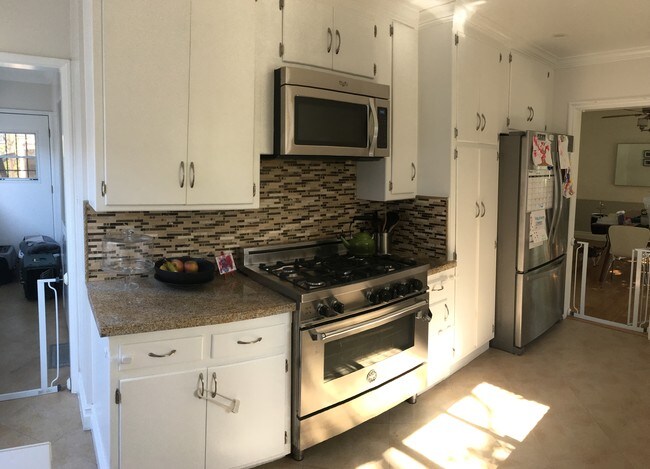 kitchen - 9185 Alden Dr