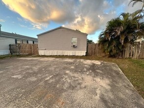 Building Photo - 11863 Atlantic Cir