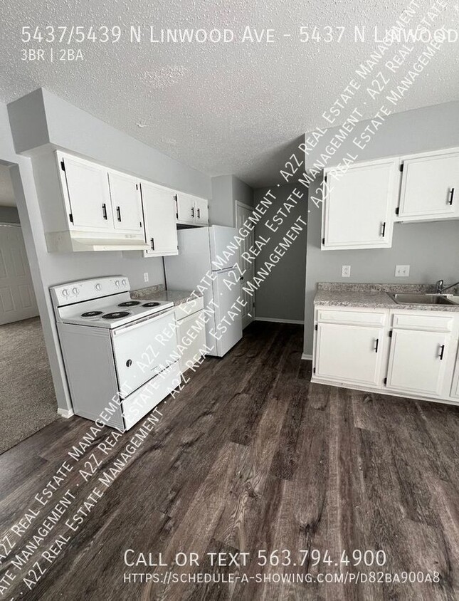 Primary Photo - 3 Bedroom, 1.5 Bathrooms fully remodeled a...