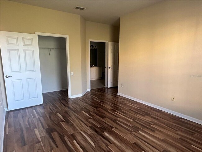 Building Photo - 3332 Robert Trent Jones Dr