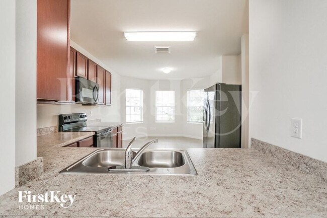 Foto del edificio - 441 SW 24th St