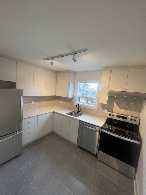 Photo principale - Newly renovated unit on transit line