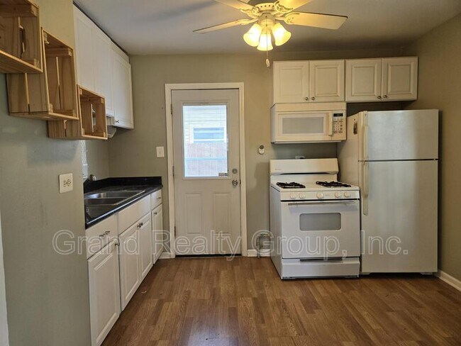 Foto del edificio - 1326 Ridgeway St