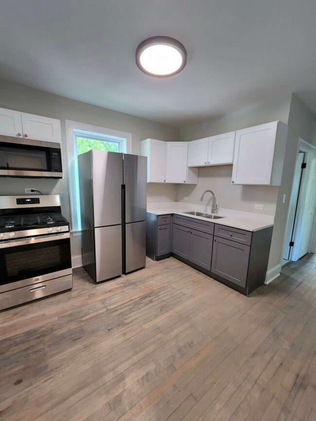 Foto del edificio - 5545 S Justine St