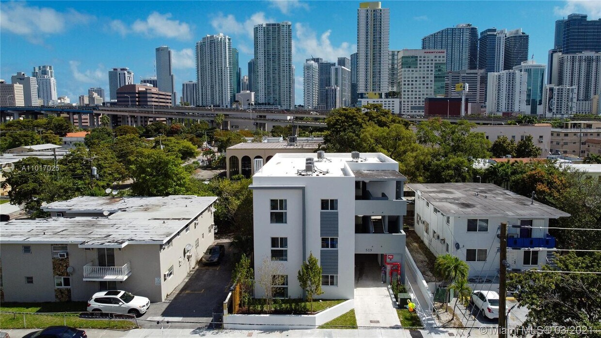 Primary Photo - 519 SW 5th Ave