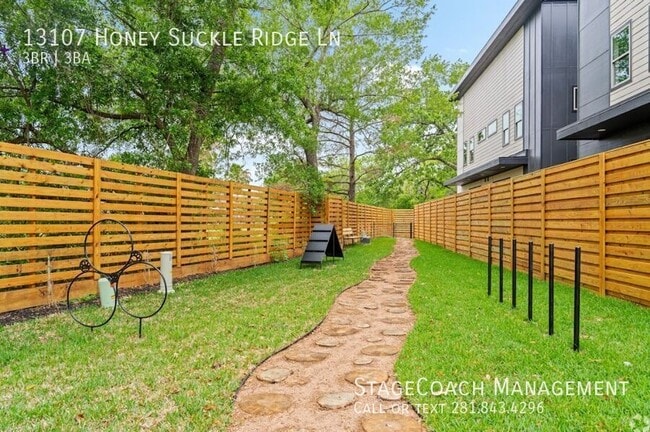 Building Photo - 13107 Honey Suckle Ridge Ln