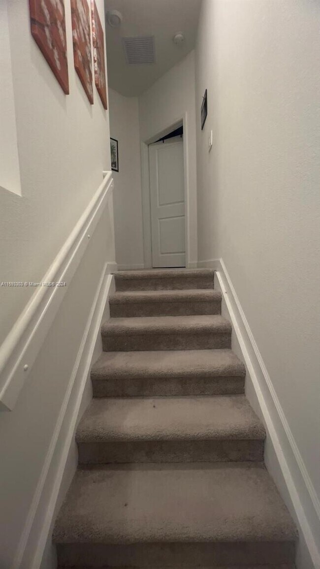 Building Photo - 11914 SW 246th Ln