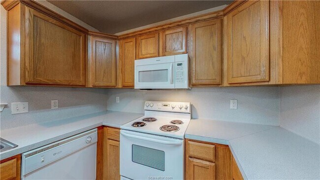 Building Photo - 3761 Oldenburg Ln