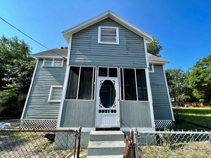 Foto principal - 1558 Swift St