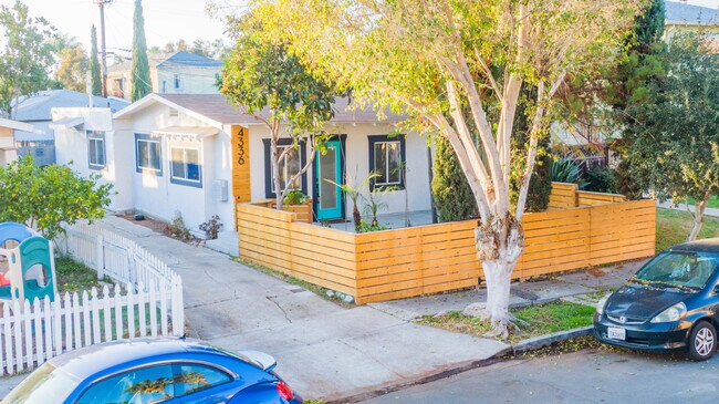 Foto del edificio - 4336 Wilson Ave