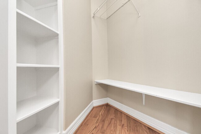 Foto del edificio - 2111 Welch St