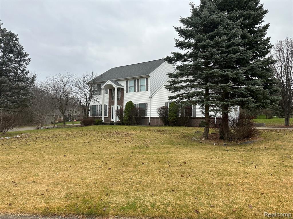 Foto principal - 9145 Meadowland Dr