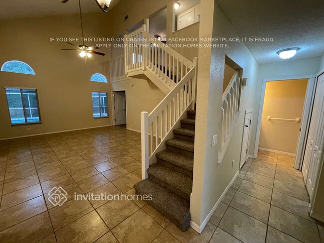 Foto del edificio - 1215 Timber Trace Dr