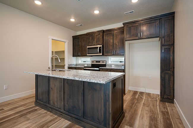 Building Photo - 647 S 450 E