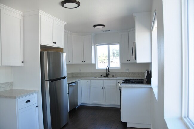 Building Photo - 5116 Coringa Dr
