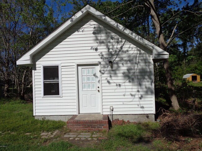 Building Photo - 49 Riley Rd