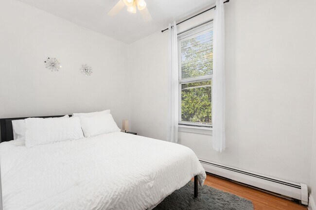 Foto del edificio - 8511 Smith Ave