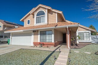 Building Photo - 3535 Stillmeadow Ln