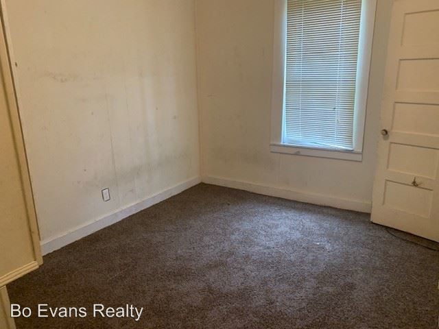 Building Photo - 2 br, 1 bath House - 2800 Locust St
