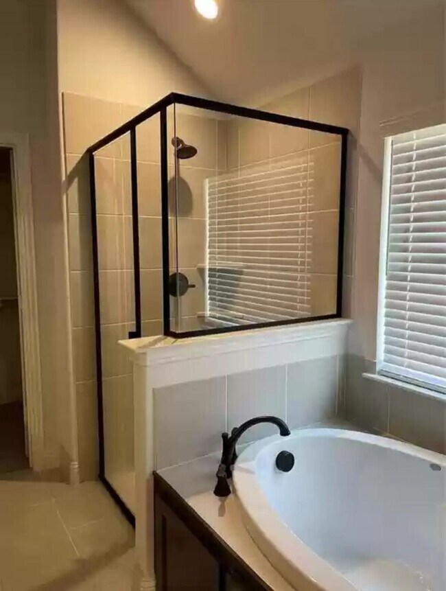 Foto del edificio - Available July 1, 2025. 3 Bedroom 2 Bath Home