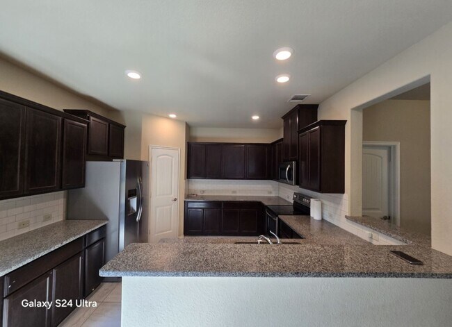 Foto del edificio - 9921 Prairie Dog Ln