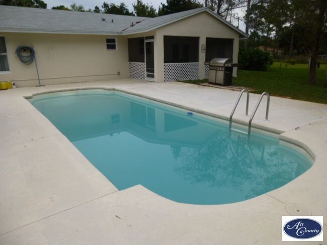 Foto del edificio - 16784 82nd Rd N