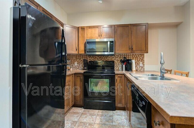 Photo du bâtiment - 654-654 Cook Rd