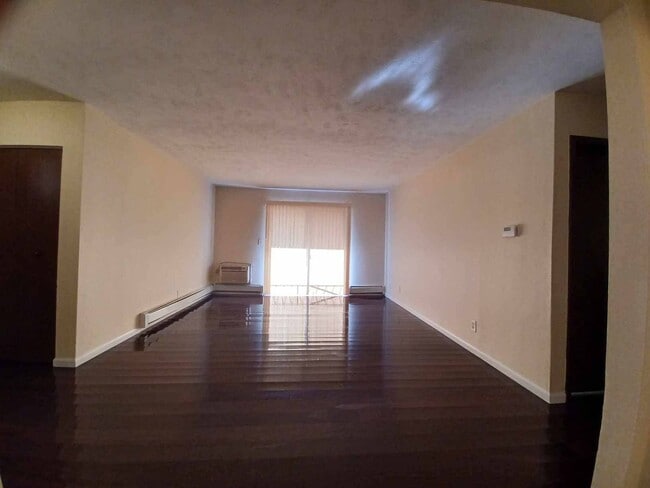 Interior Photo - Riverside Terrace Apartments