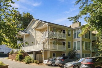 Building Photo - 606 Augusta Dr