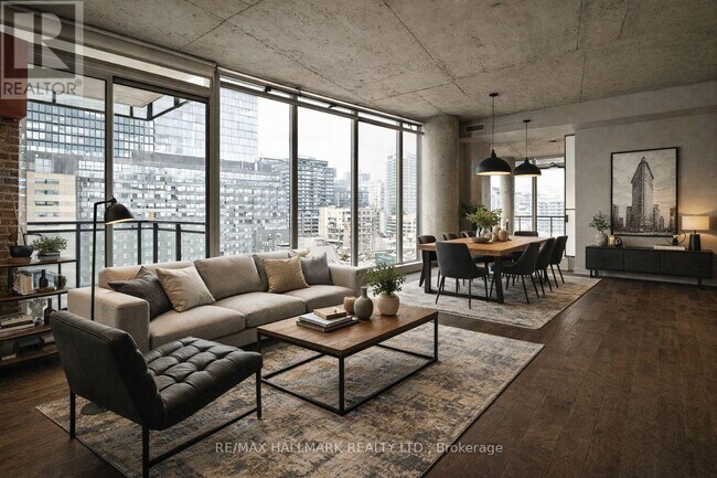 Building Photo - 318 King St E