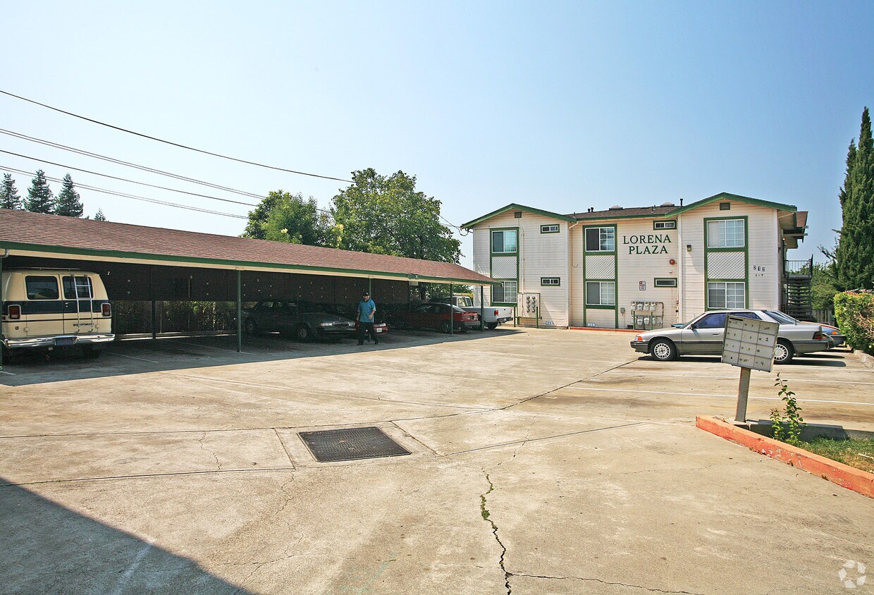 Building Photo - Lorena Plaza