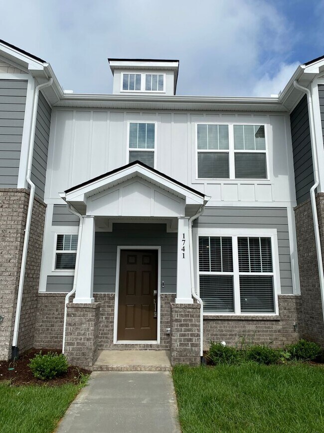 Foto del edificio - Blackman School Zoned - 3 BR 2.5 BA - Open...