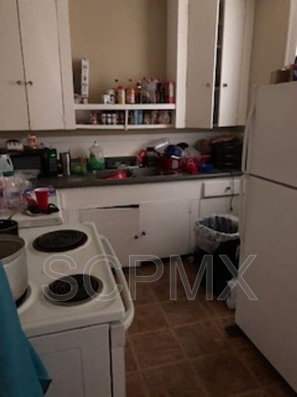 Foto del edificio - 2624 S Allen Dr