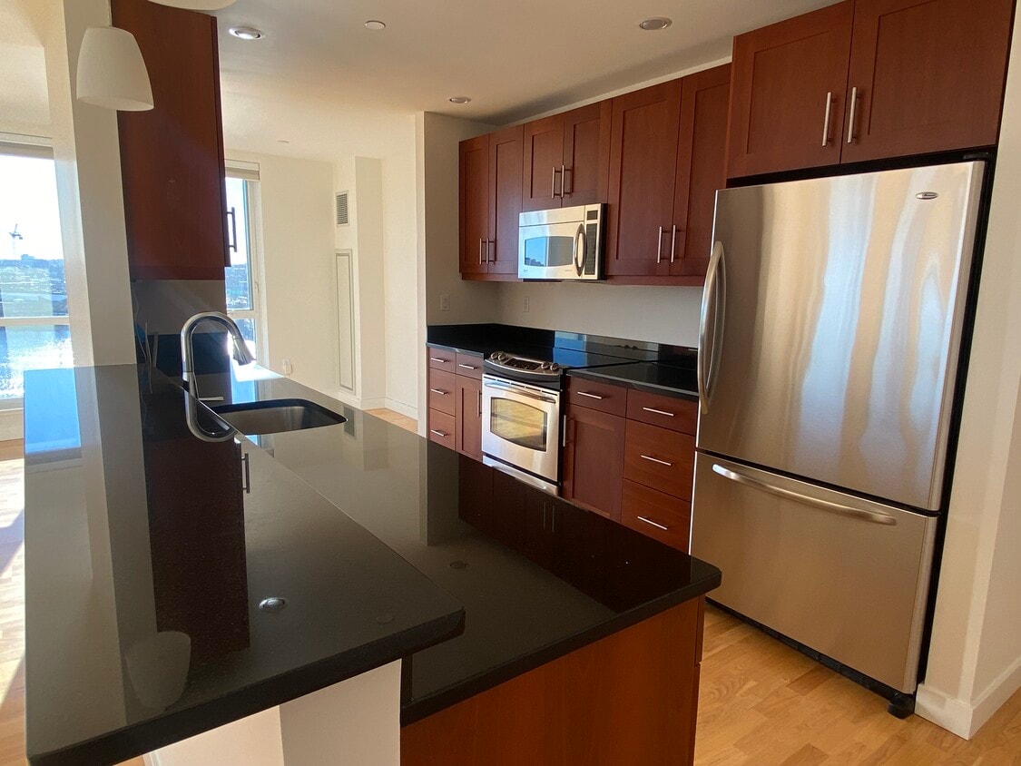 100 Station Lndg Unit 1112, Medford, MA 02155 Condo for Rent in Medford, MA