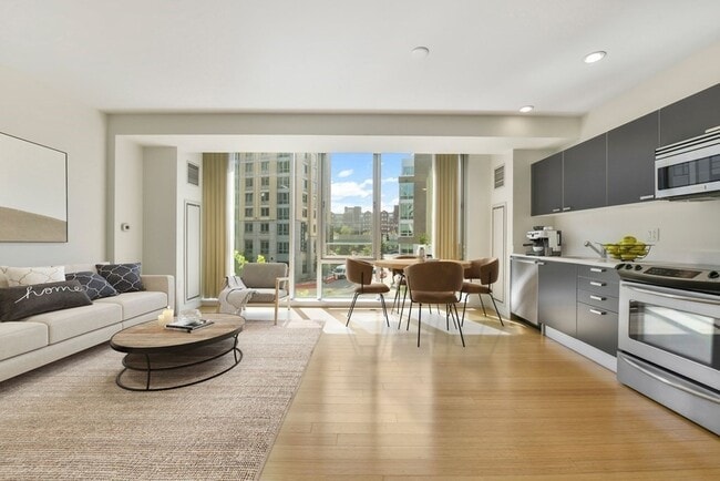 Building Photo - 2 Earhart St