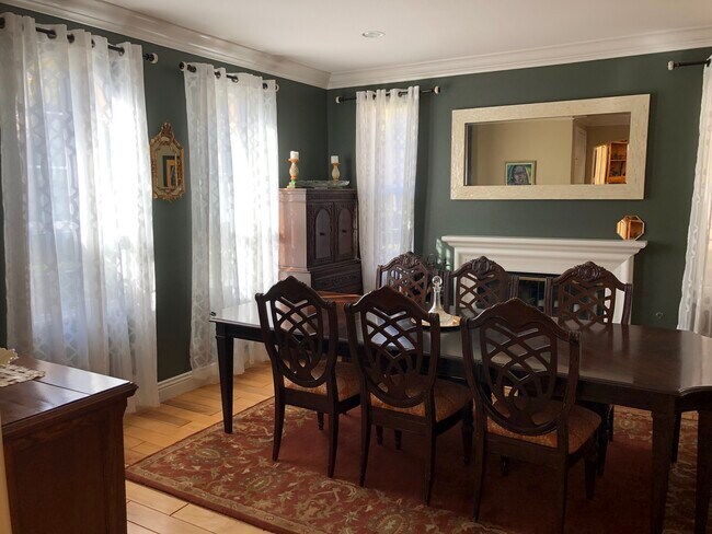Dining room - 470 Sanddollar Ln