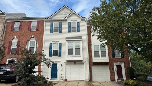 Building Photo - 45620 Iron Horse Terrace
