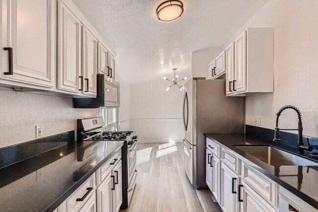 Foto del edificio - 1517 32nd Ave, Sacramento, CA, 95822