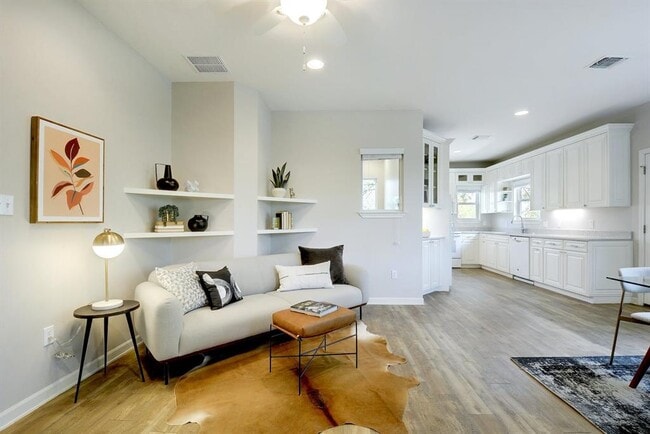 Building Photo - 2330 Westforest Dr