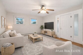 Building Photo - 1119 E 20th St