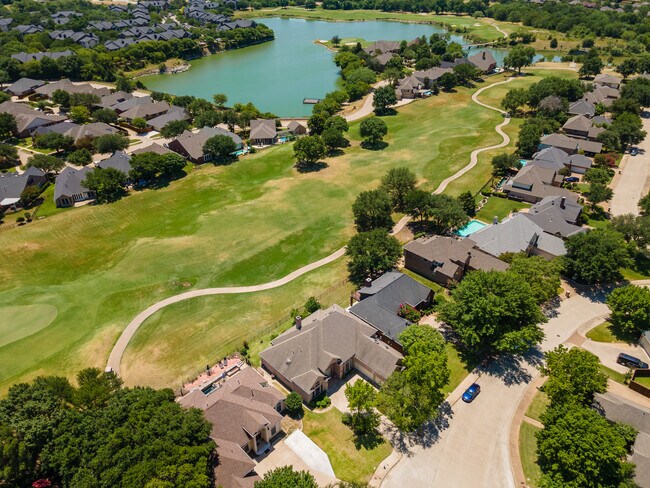 Building Photo - 6512 Mesa Ridge Ct