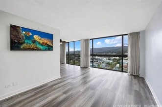 Building Photo - 322 Aoloa St