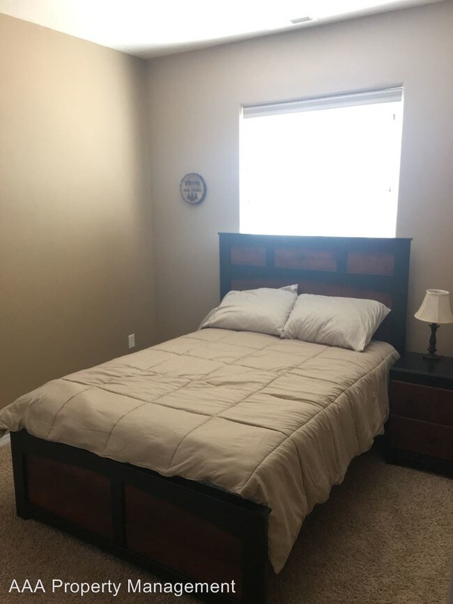 Foto del edificio - 5148 Aster Ln