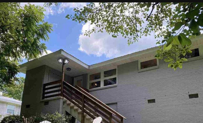 Foto del edificio - Coming Soon! NEW INVENTORY!!!!
