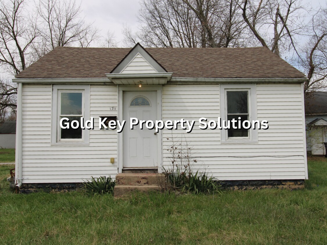 Primary Photo - Cute 1 BR 1 BA House with New Carpet and P...